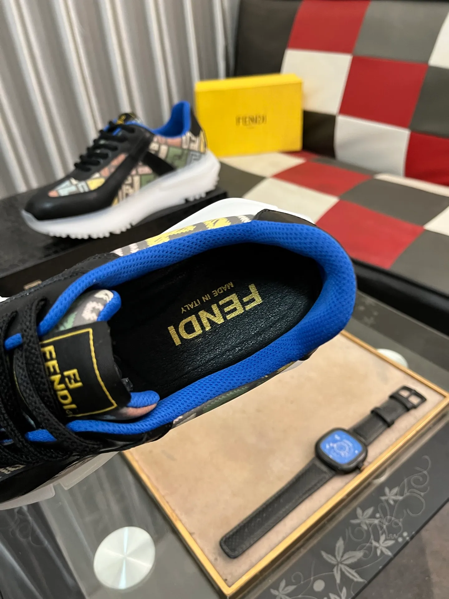 Men's Men's Shoes💰458⌚️⌚️Fendi [Fendi] men's new high-top casual shoes are on the market🔥The shoe body is made of brand-specific embossed leather, pigskin lining, breathable and does not cover the feet! Fashionable casual shoes 🙈Super light and wear-resistant outsole👣 Available in two colors, sizes 38-44